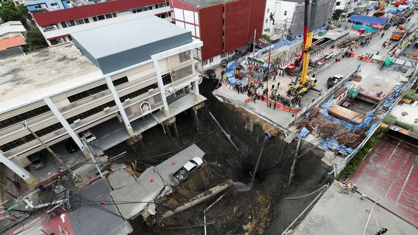 A massive sinkhole opens on Samsen Road near Vajira Hospital, in Bangkok