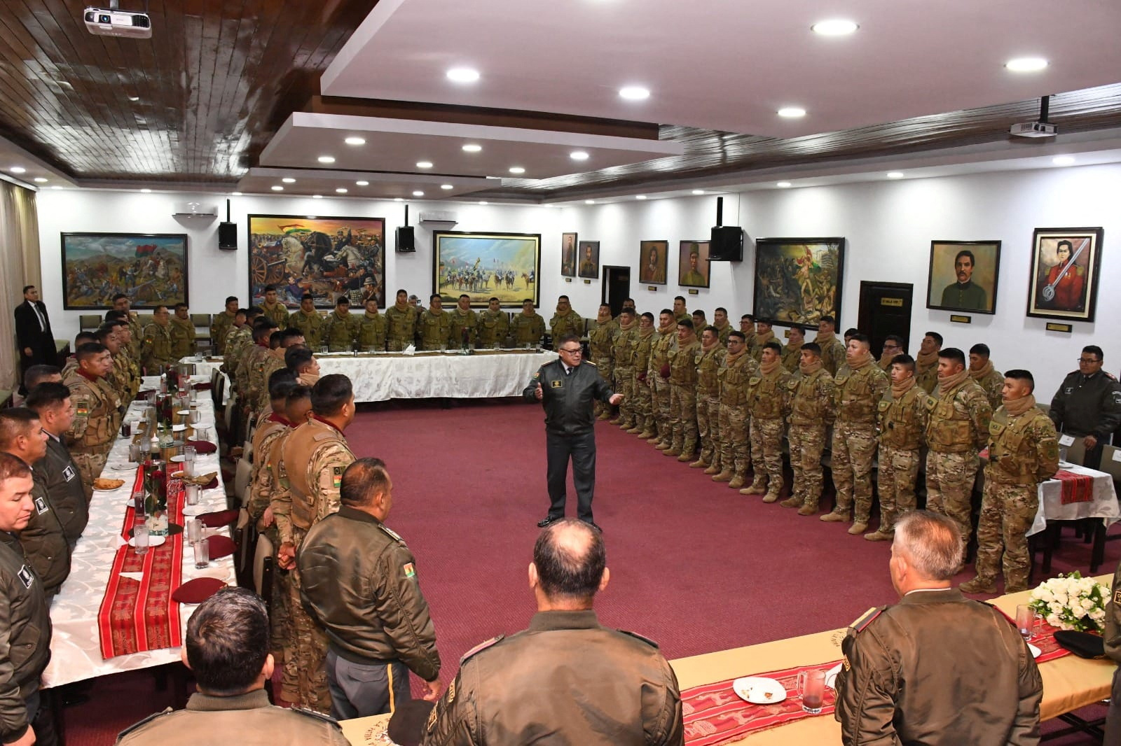 President Arce "denounced the irregular mobilization", in La Paz
