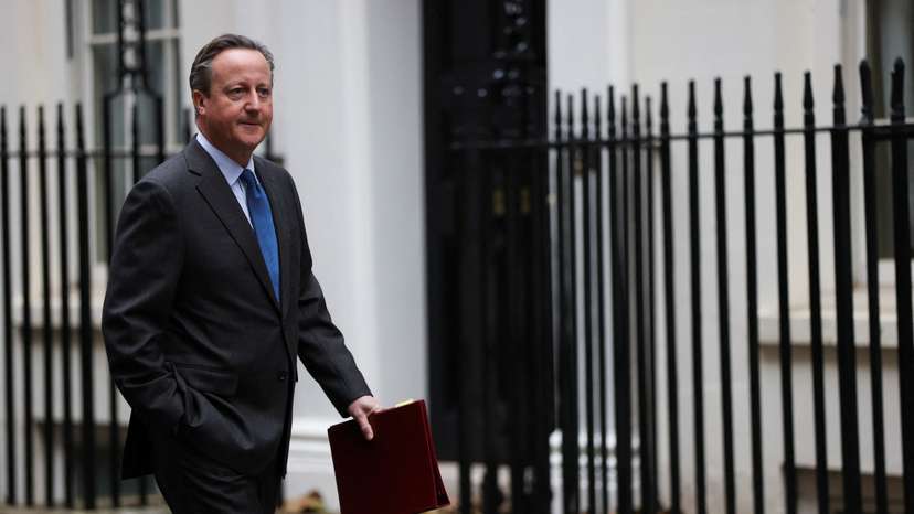 New British Cabinet meets for the first time