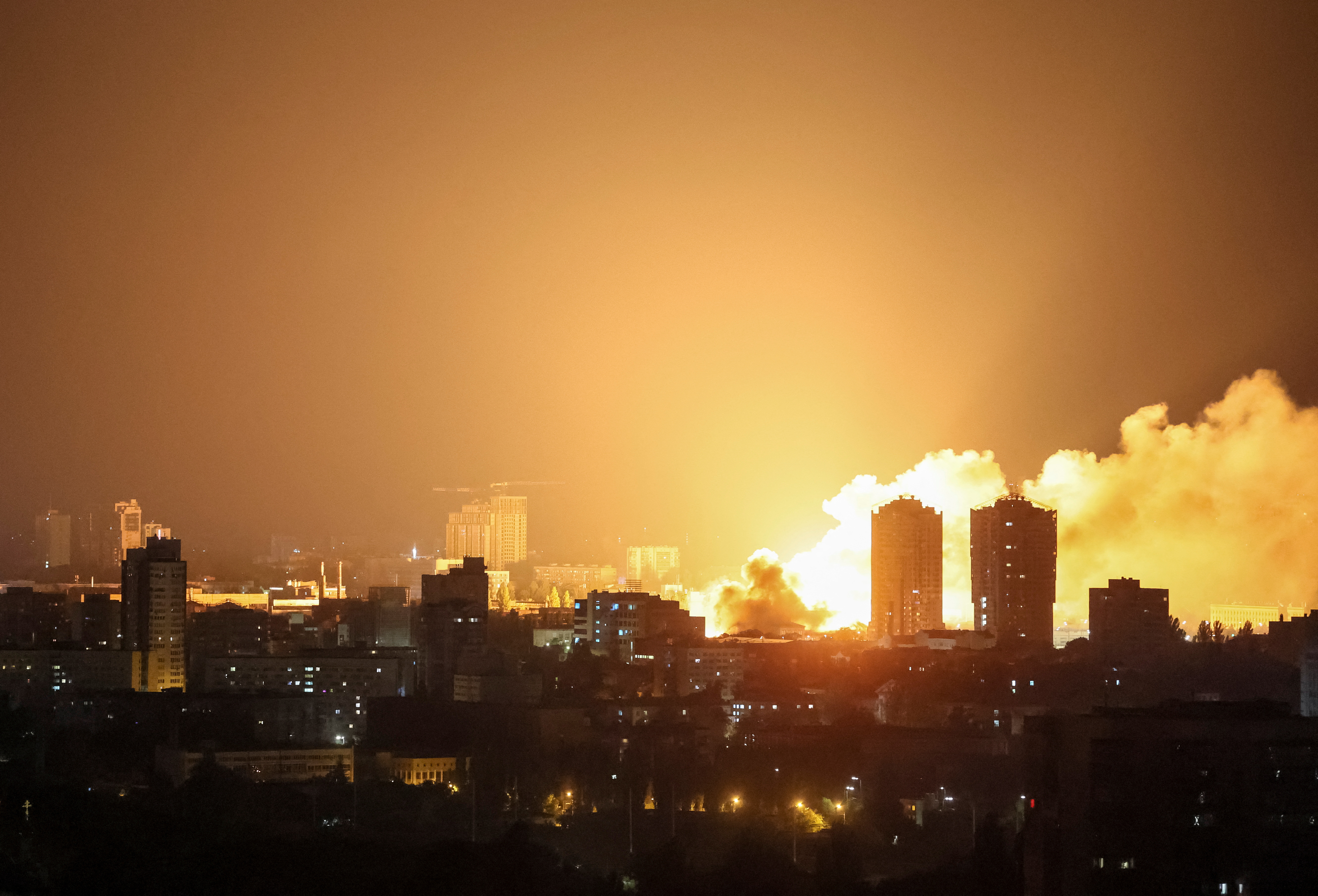 Russian drone and misille strike in Kyiv