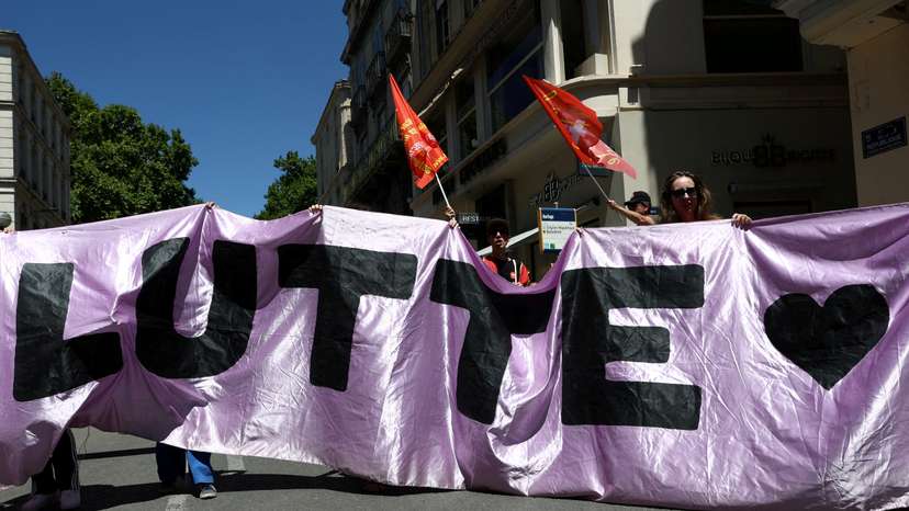 FILE PHOTO: Demonstration to denounce budget cuts in culture, in Avignon