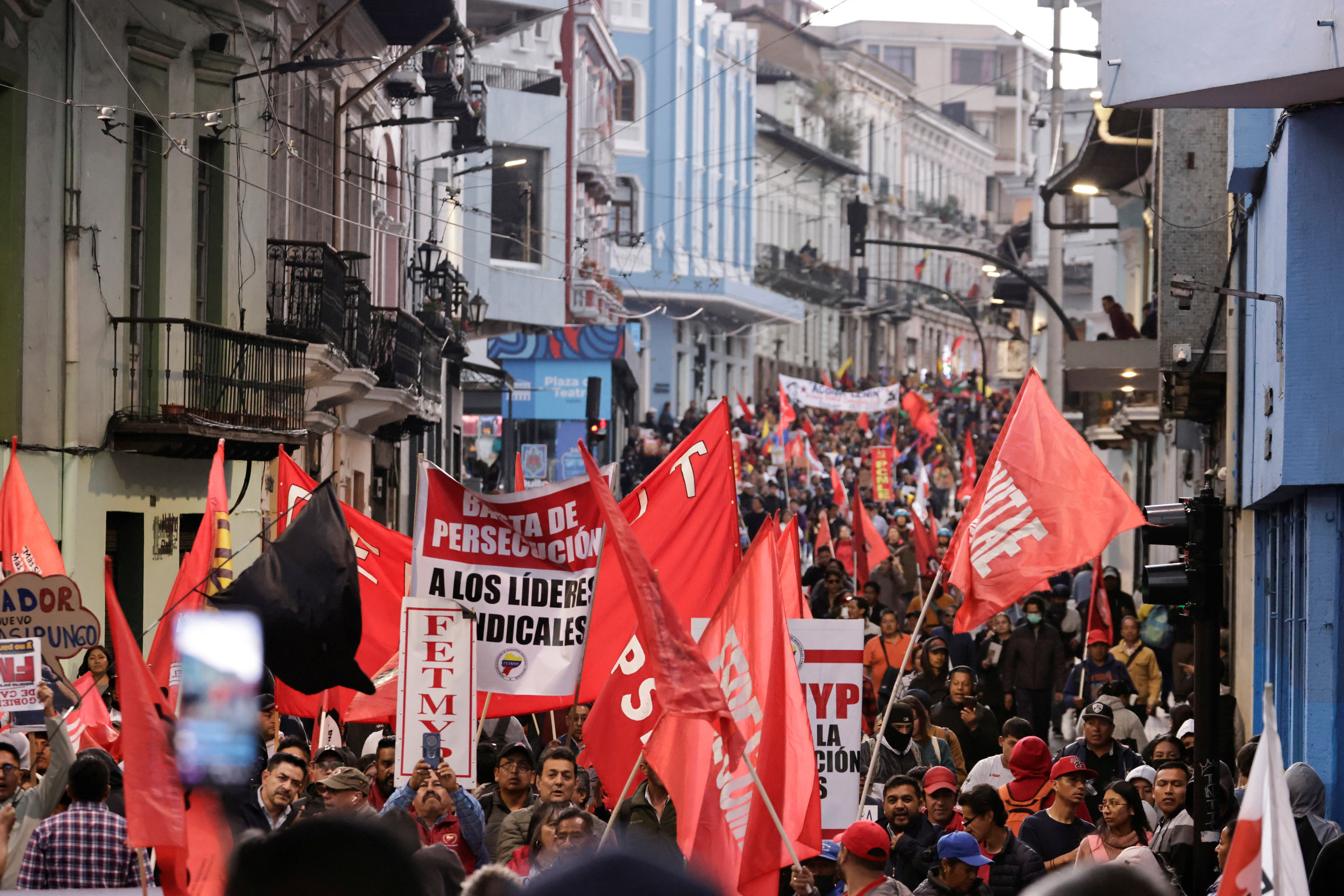 Ecuadoreans protest diesel subsidy cuts, other Noboa measures