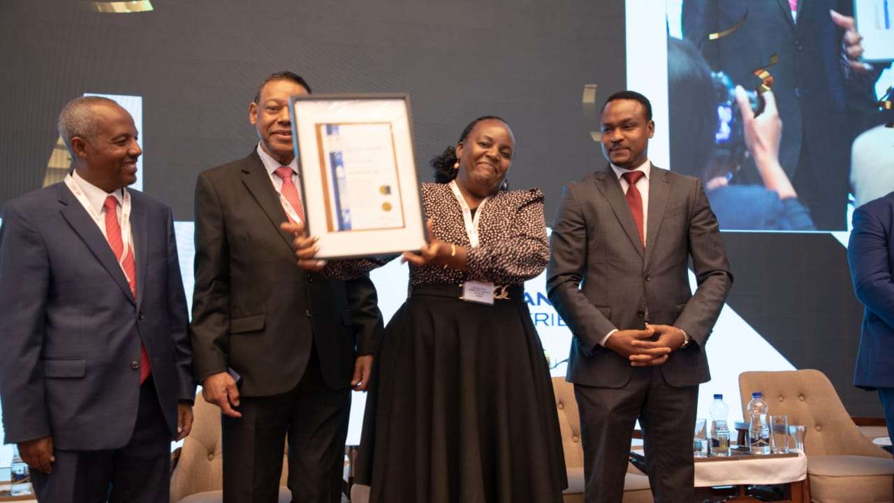 Air worthiness award Lilian Lungu