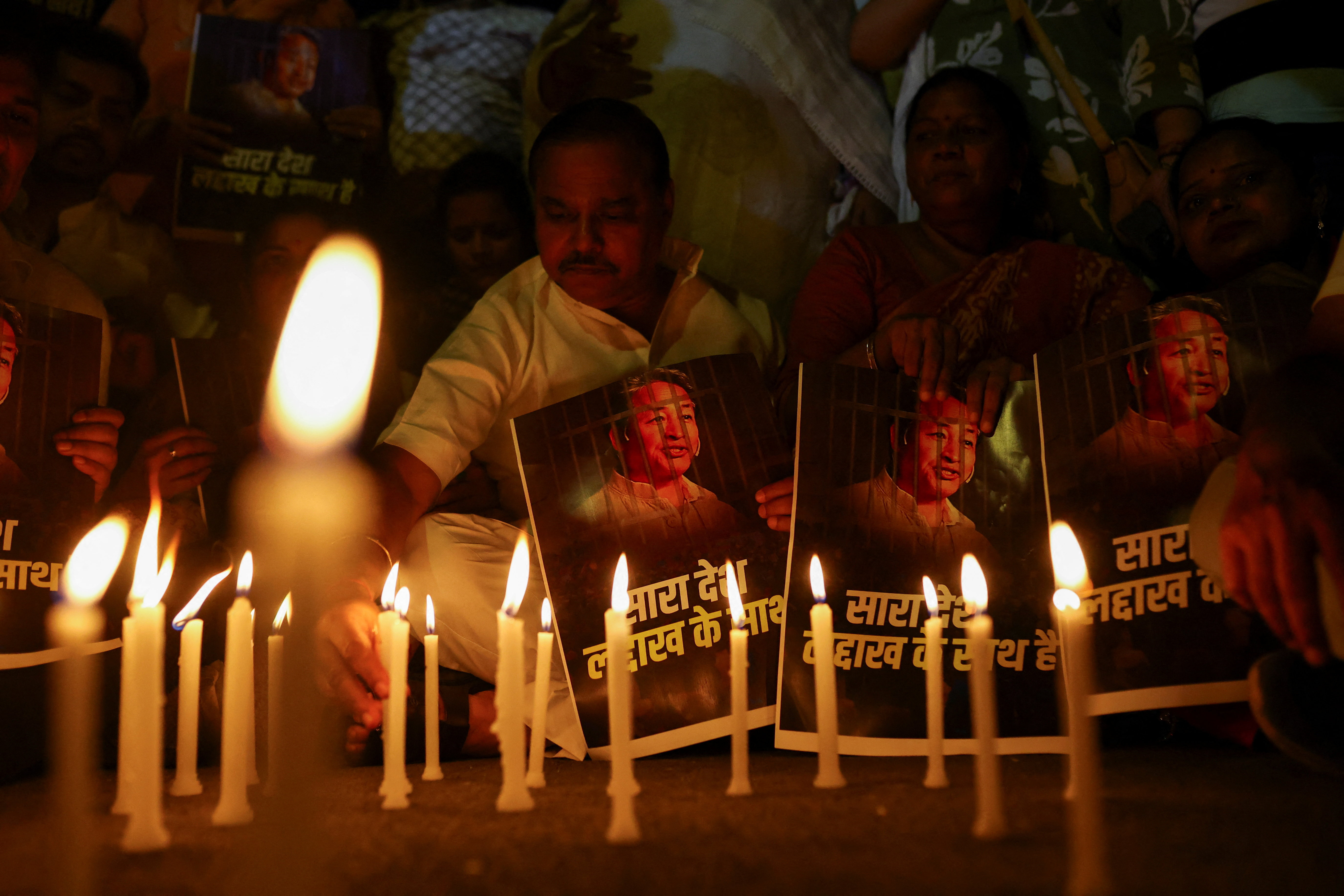 Aam Aadmi Party (AAP) hold a candlelight vigil for Ladakh activist Sonam Wangchuk, who was arrested by Indian police , at Jantar Mantar in New Delhi