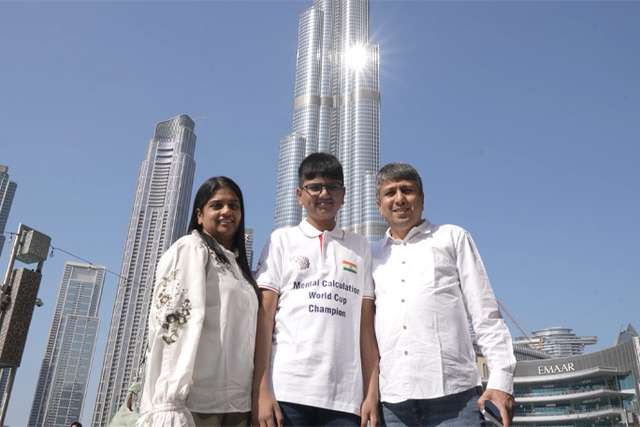 aaryan-with-parents-in-dubai-buildings