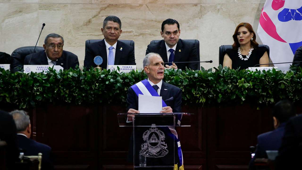 Honduras' elected president, Nasry Asfura, takes office