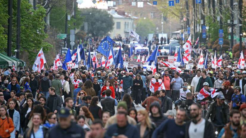 People protest against the "foreign agents" law in Tbilisi