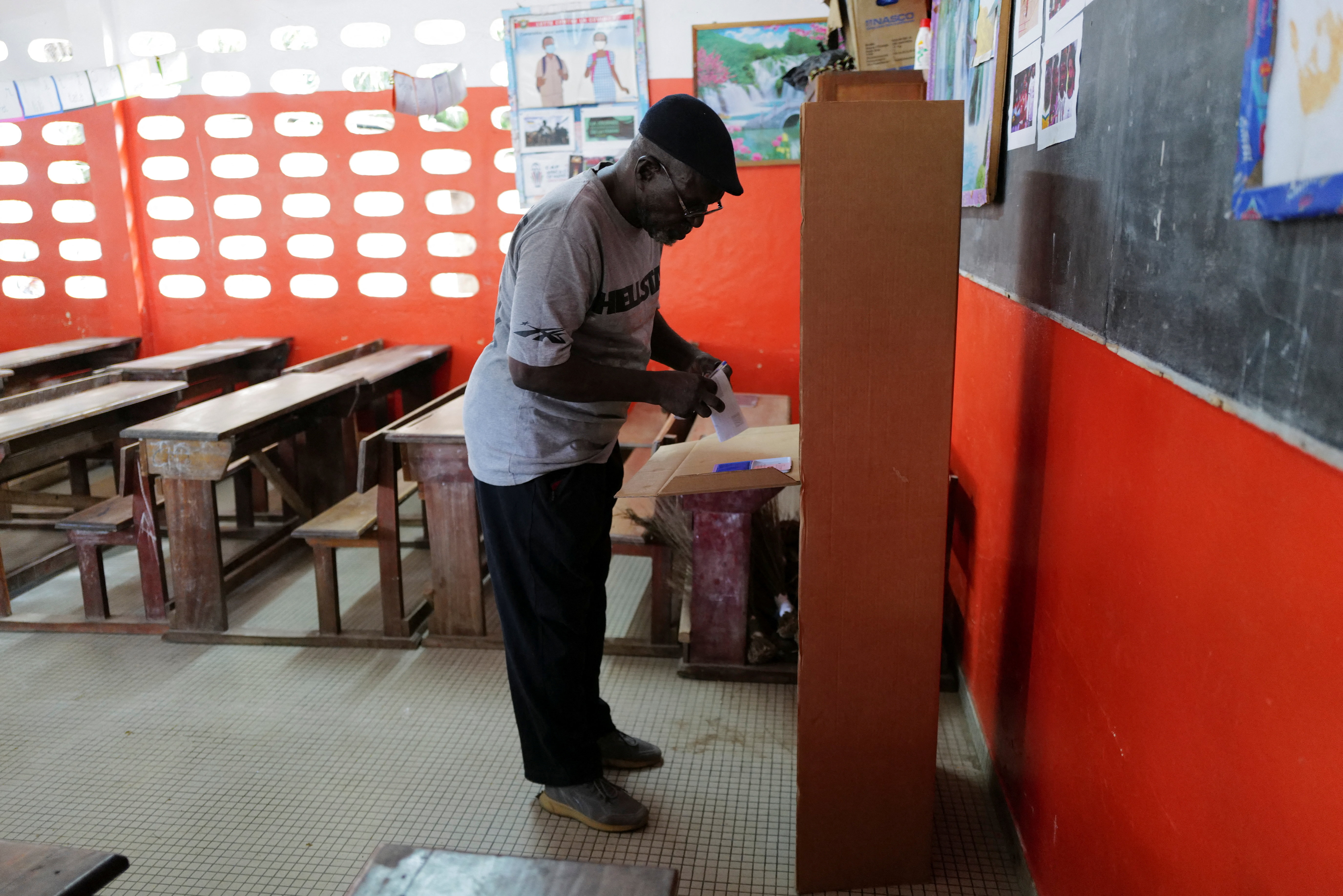 Ivory Coast holds presidential election