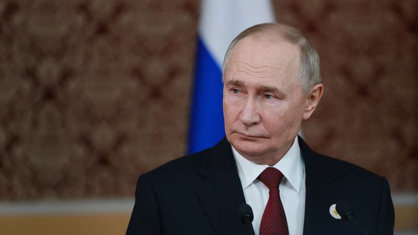 Russian President Putin attends a press conference in Dushanbe
