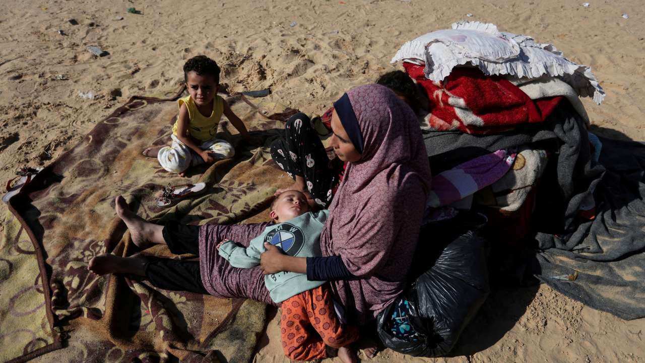 Camp sheltering displaced Palestinians who fled their houses due to Israeli strikes, in Rafah