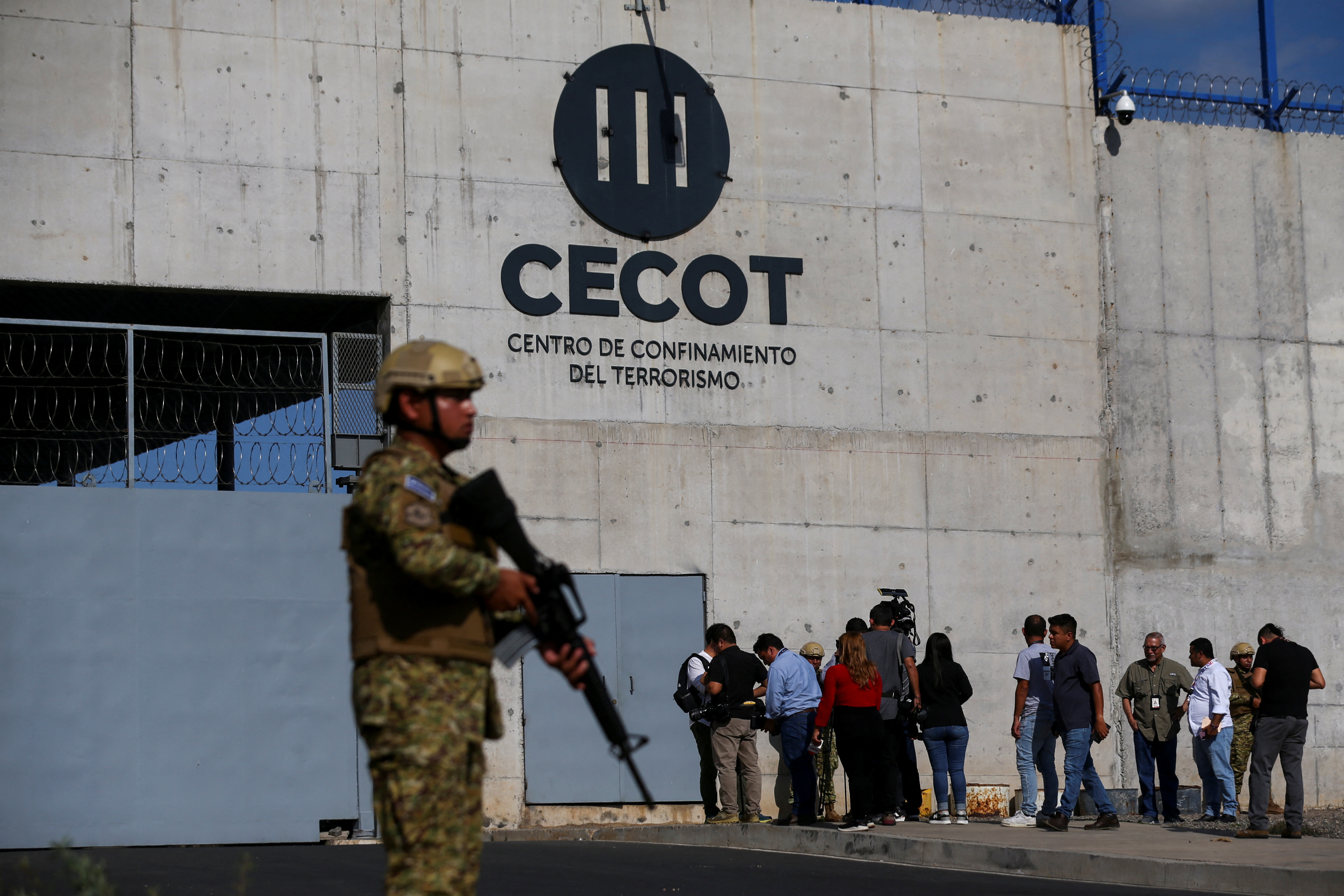 Media tour at CECOT prison in Tecoluca