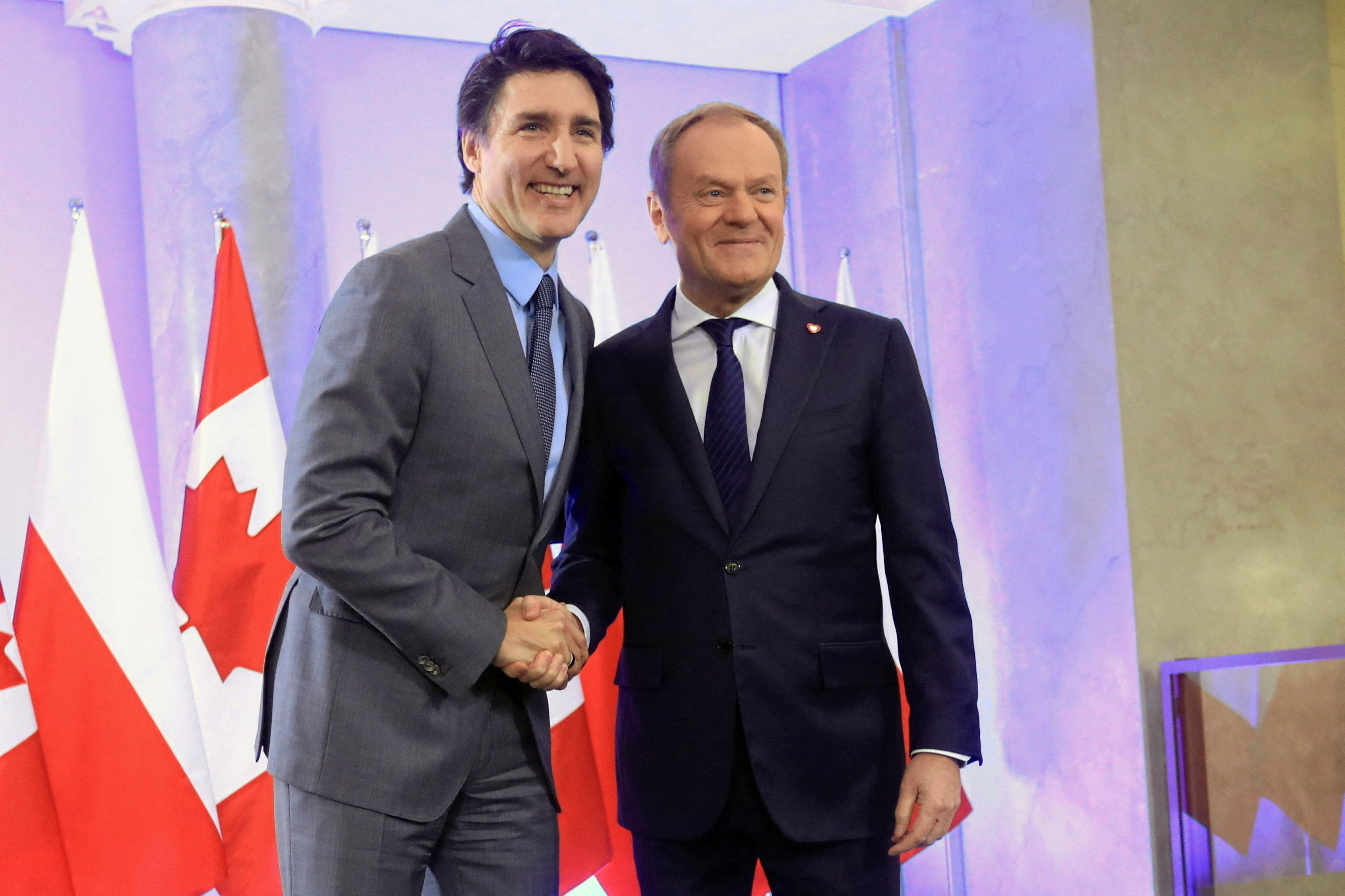 Polish and Canadian PMs meet in Warsaw