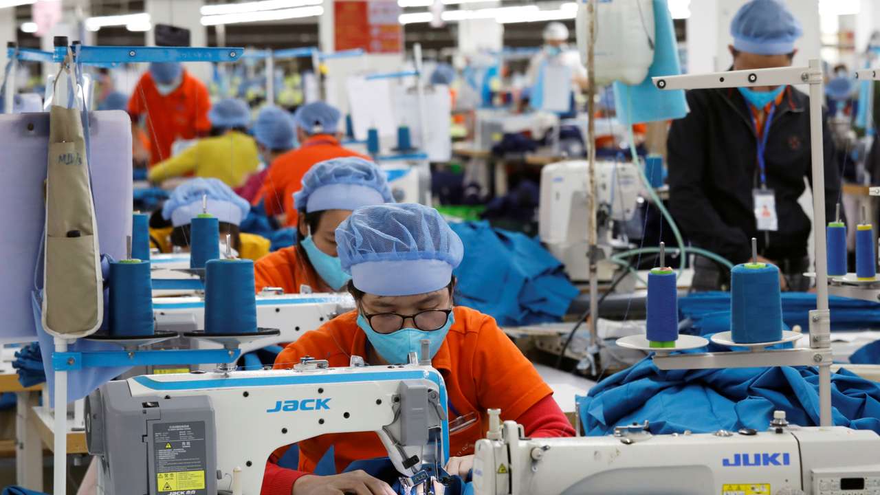 The making garment products for export at a factory in Hung Yen province