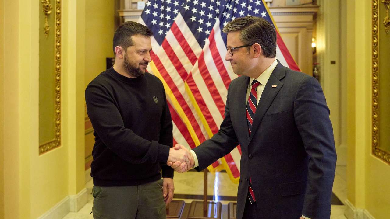 Ukrainian President Zelenskiy visits Washington D.C.