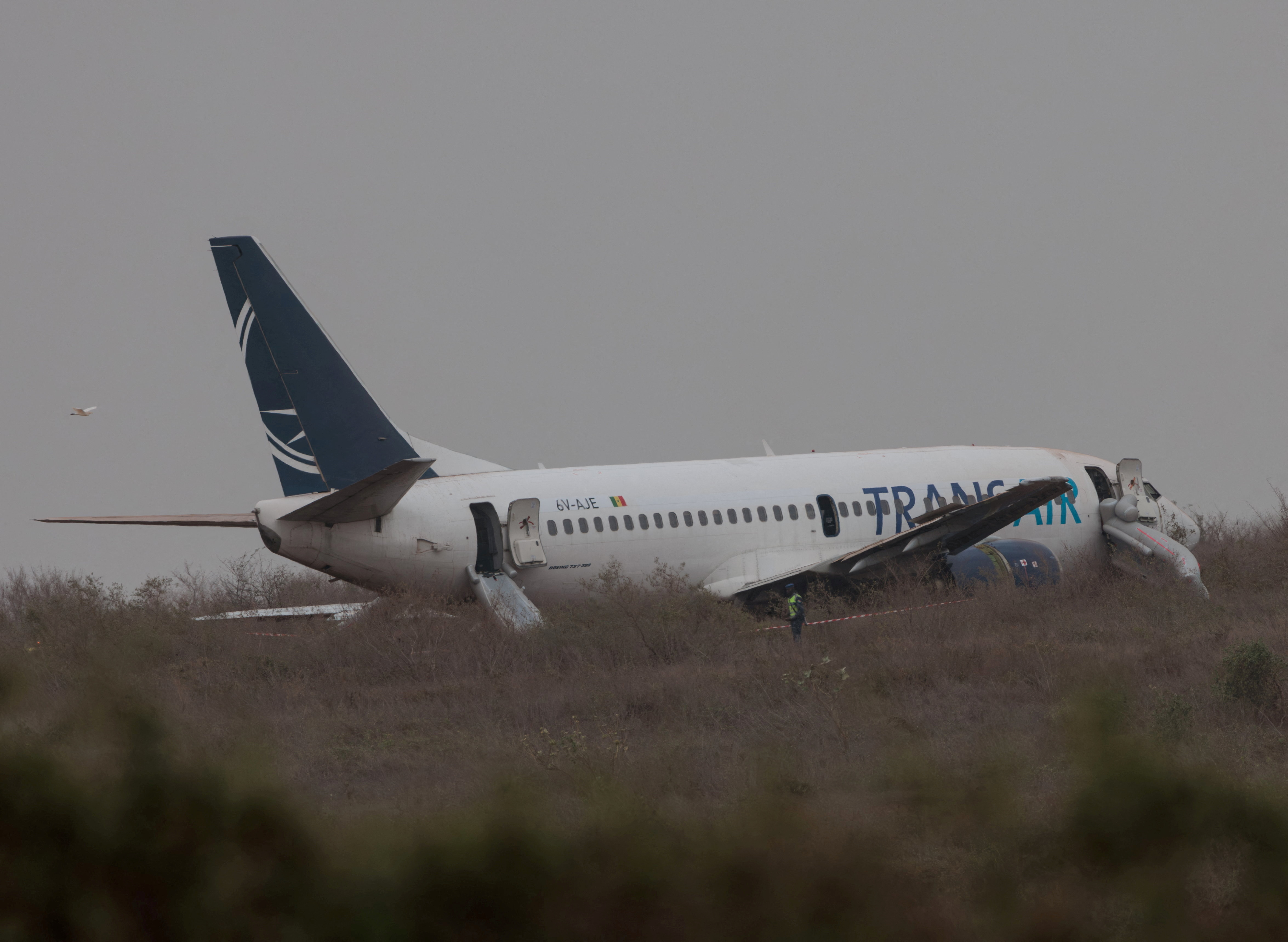 Plane skids off runway in Dakar