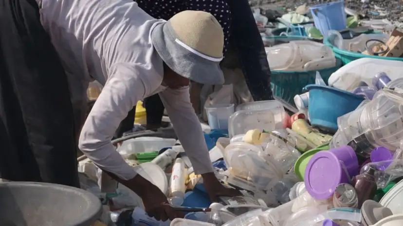 Ghana entrepreneur turns plastic waste into fuel