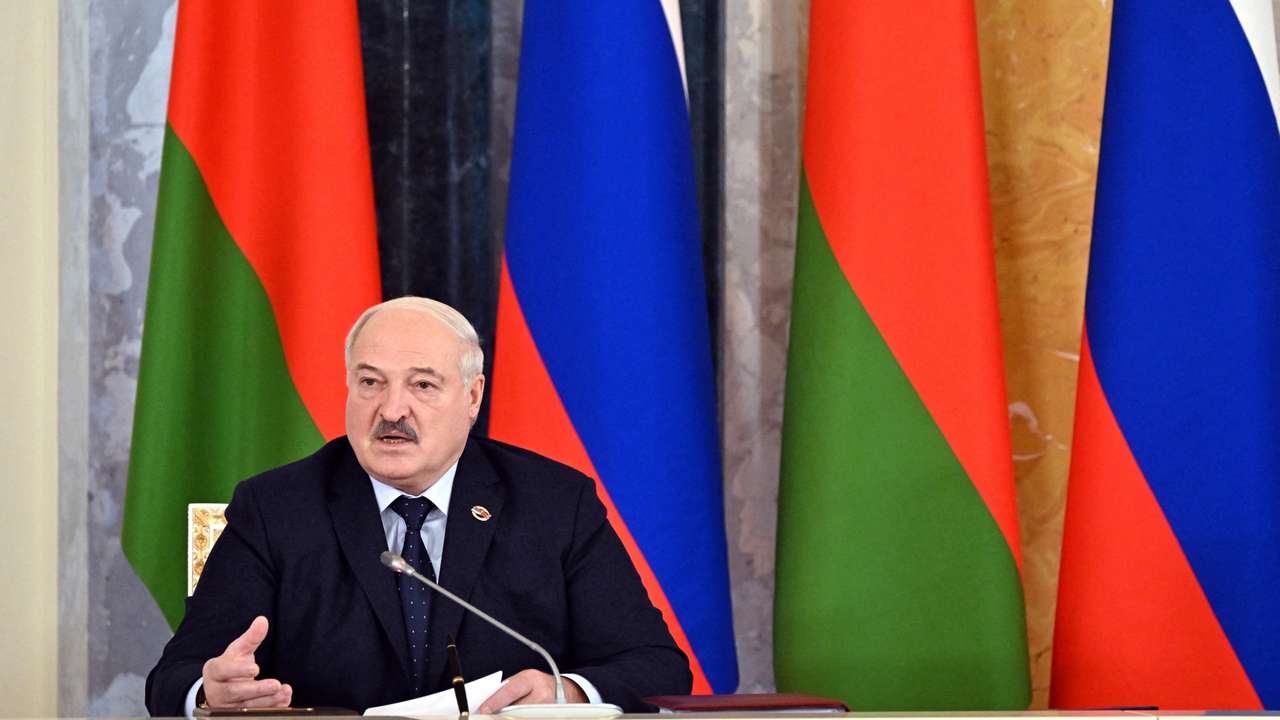 FILE PHOTO: Russian President Putin and Belarusian President Lukashenko chair Union State's Council meeting in St Petersburg