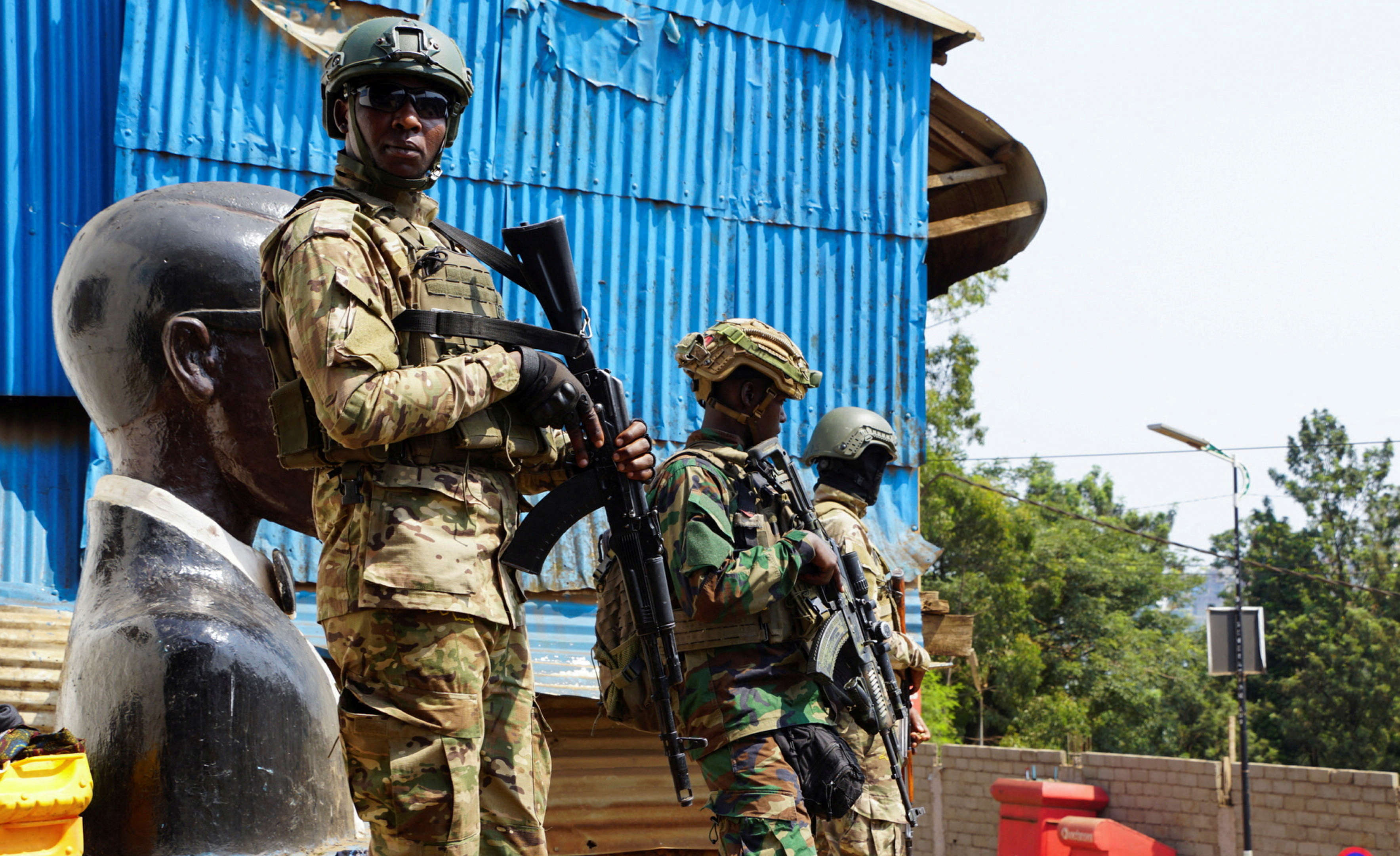Crowds flee reported gunfire at Congo rebel leader rally in Bukavu