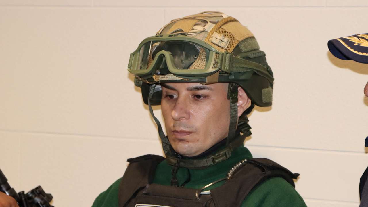 Leader of Ecuador's Los Lobos crime group arrested in Mexico City