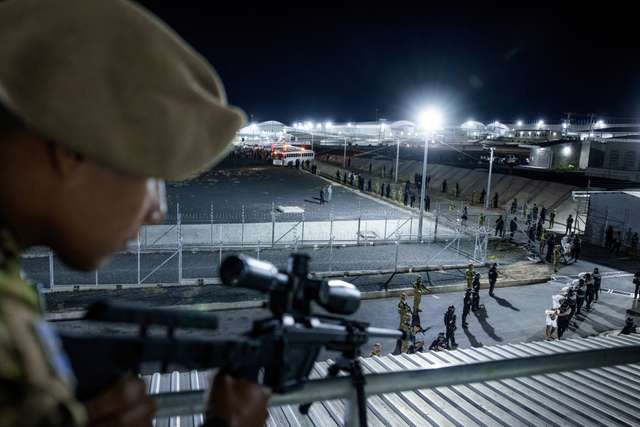 U.S. deports alleged members of the Tren de Aragua to be imprisoned in El Salvador