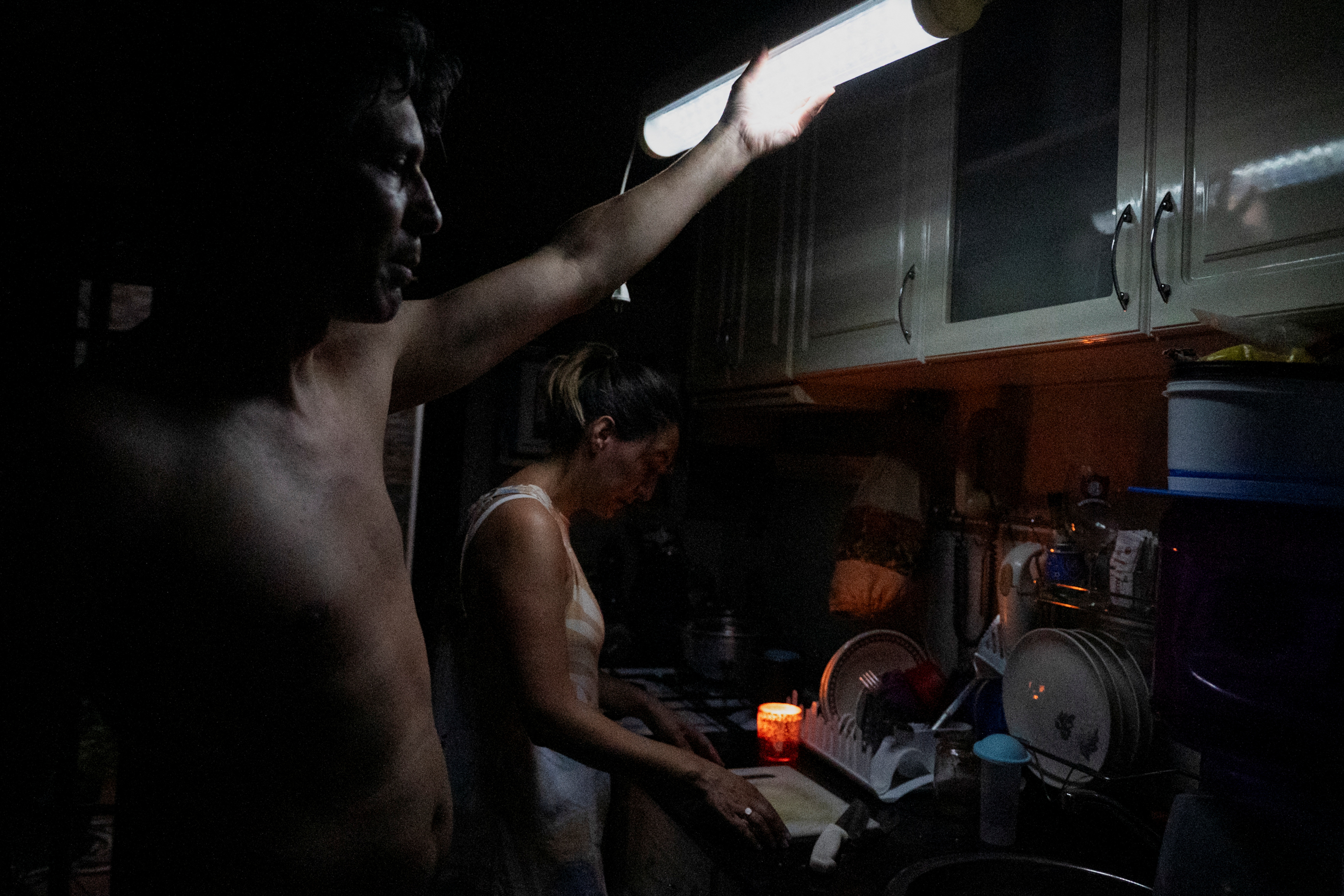 Argentines seek cool as heat wave strikes