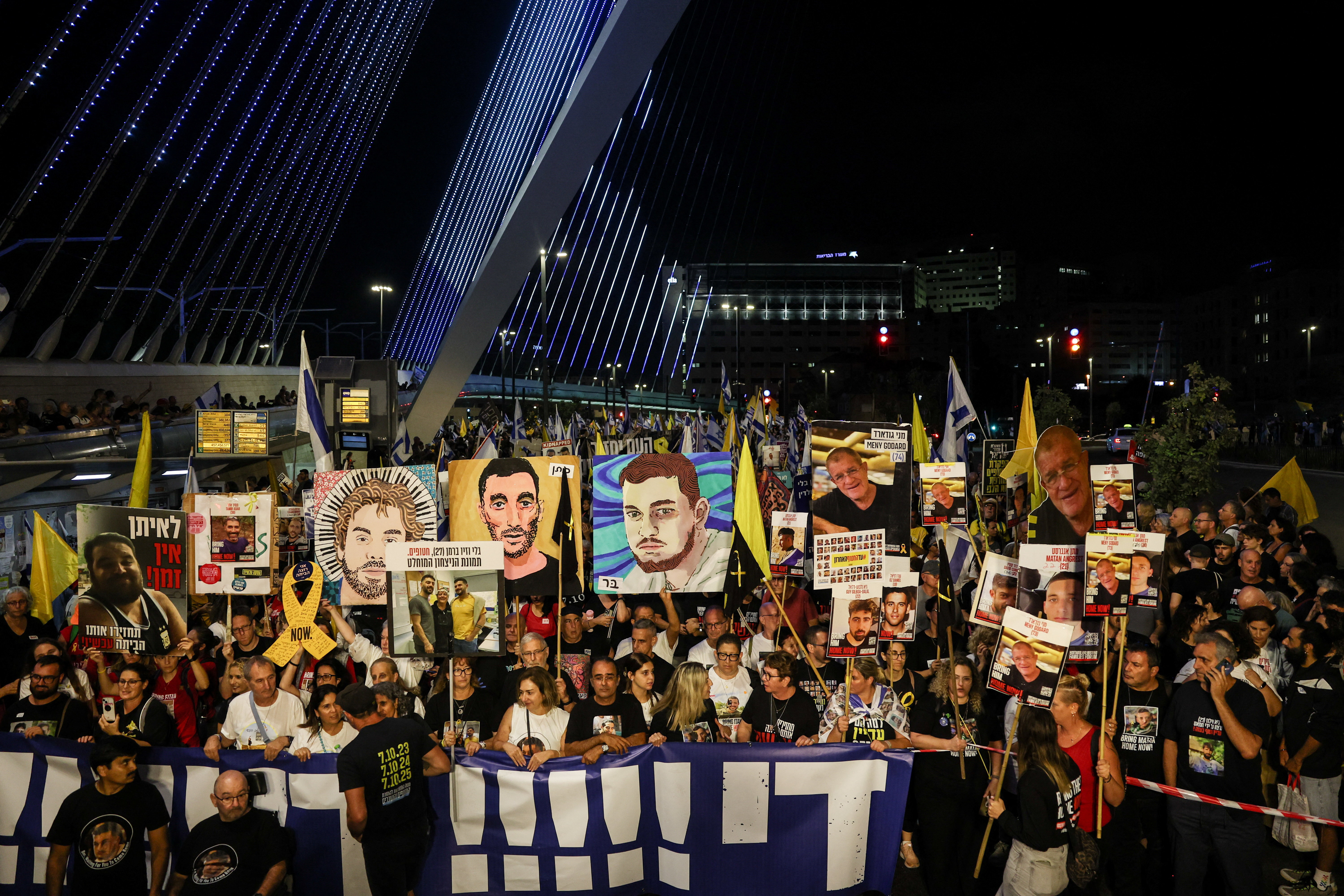 Rally in Jerusalem to release all hostages and ending the war in Gaza