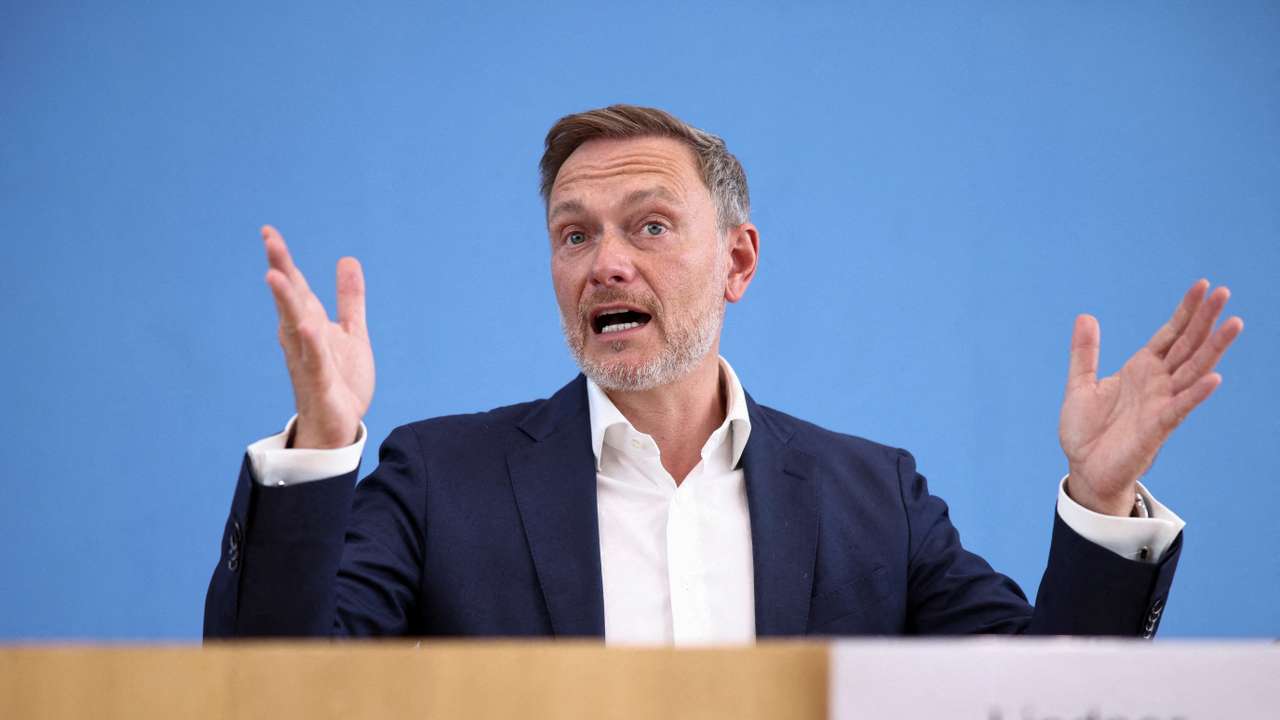 FILE PHOTO: German Finance Minister Christian Lindner holds a press conference on the 2025 draft budget in Berlin