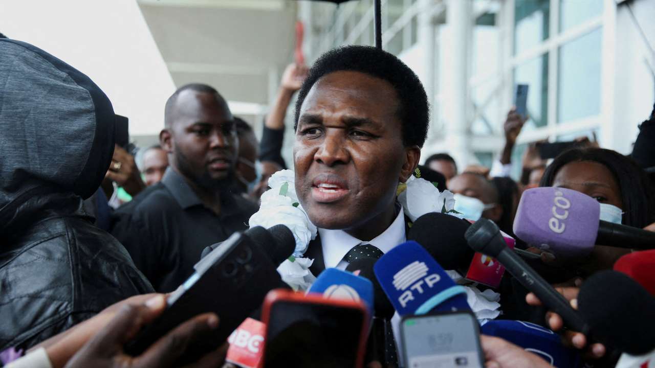 FILE PHOTO: Mozambique's opposition leader returns home