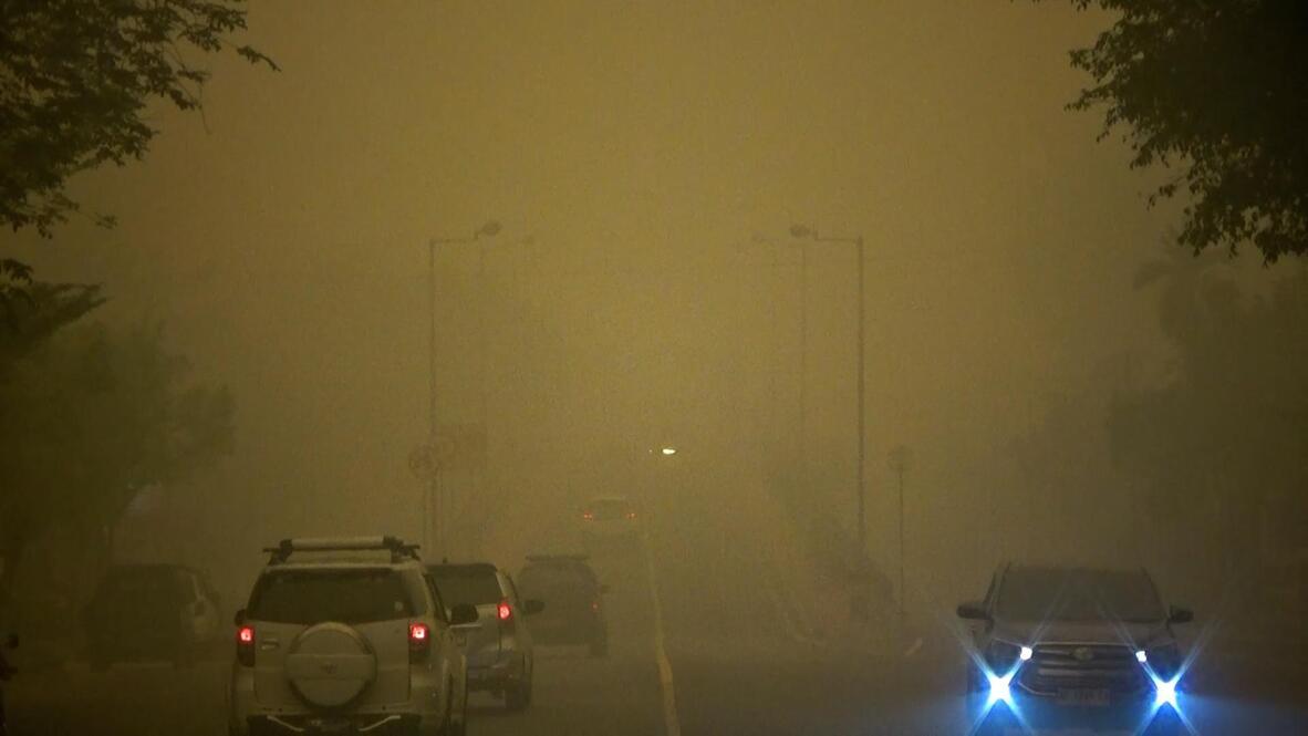 Hazardous Smoke Engulfs Indonesia's Palangka Raya
