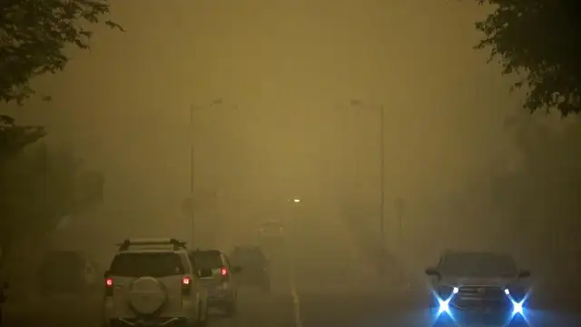 Hazardous Smoke Engulfs Indonesia's Palangka Raya