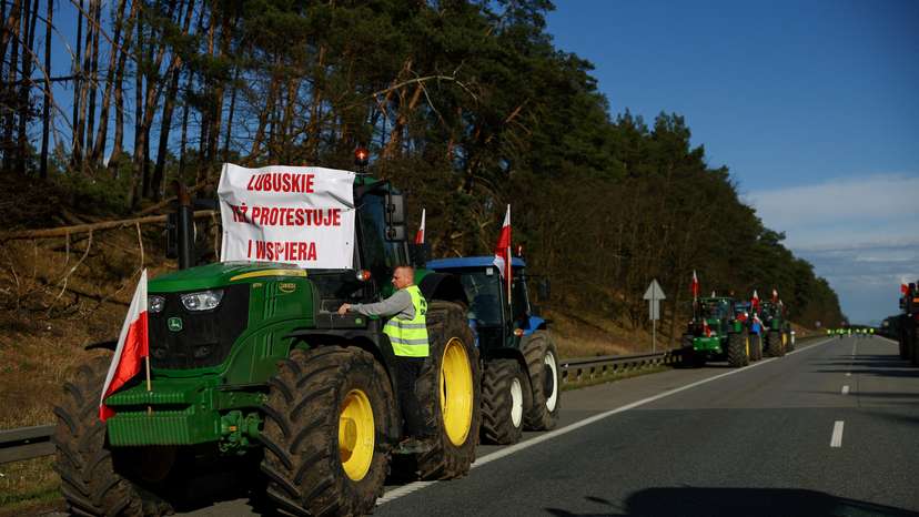 Polish farmers block German border motorway to protest EU agriculture laws