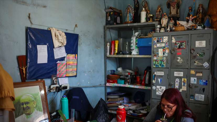 In Argentina's poor barrios, residents remember 'slum pope' Francis