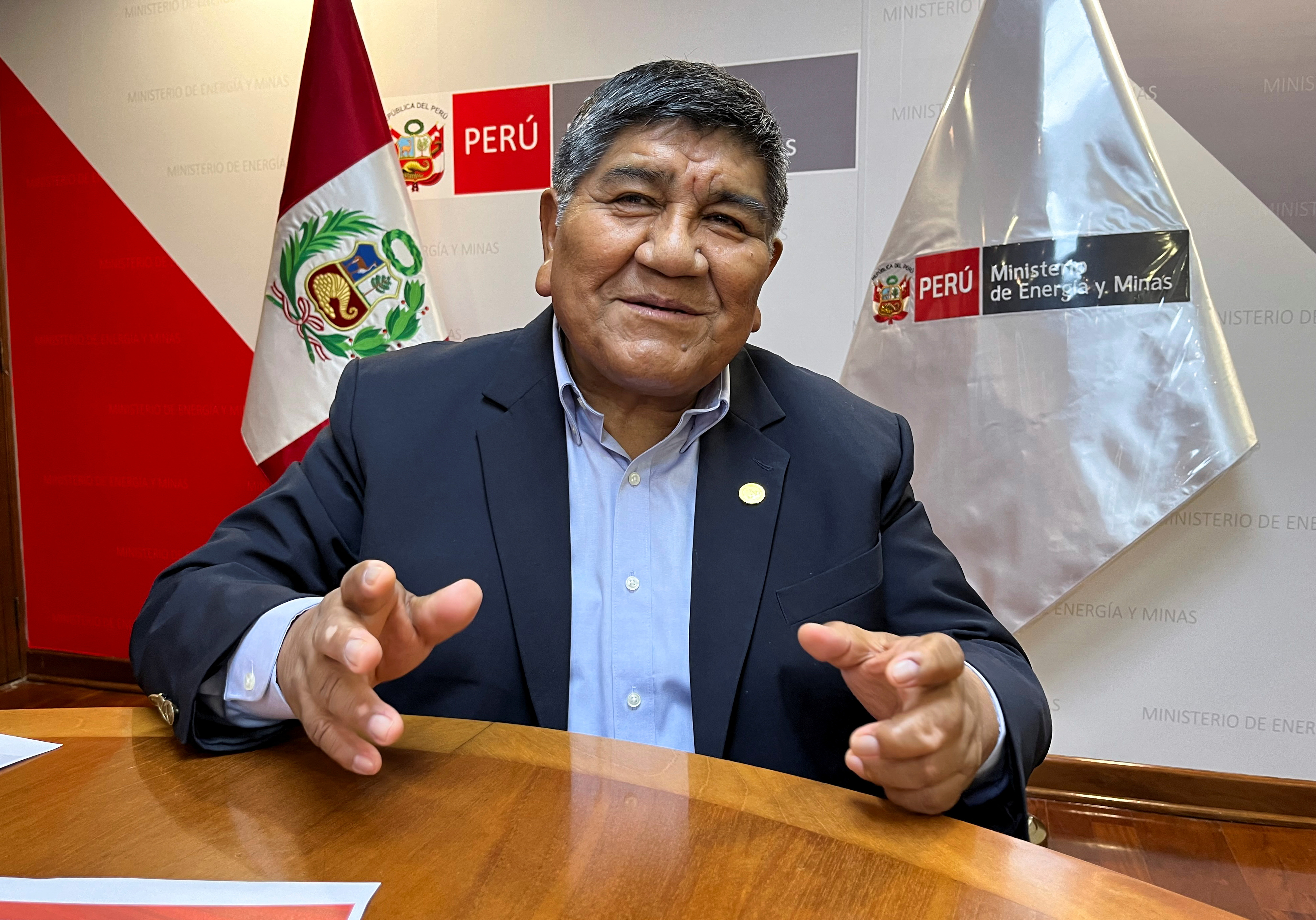 FILE PHOTO: Strong copper price reviving Peru's mining mojo, minister says