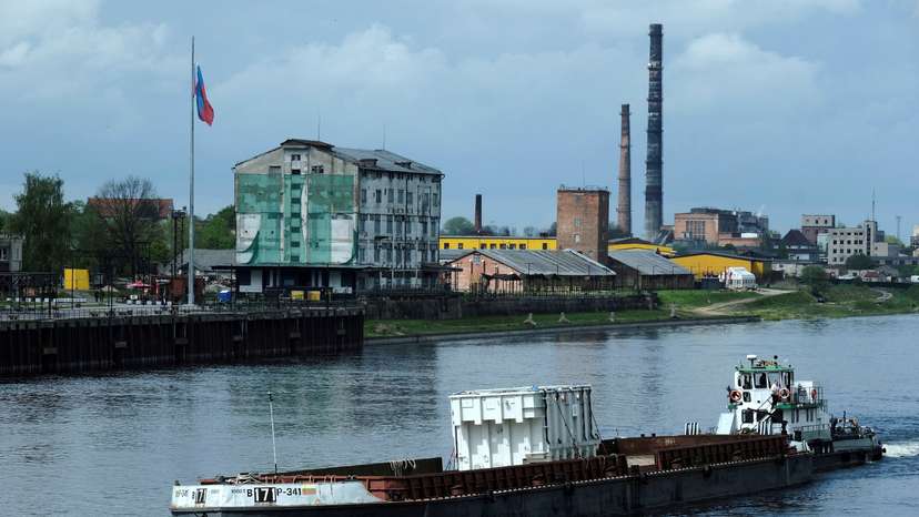 FILE PHOTO: Baltics get ready to ditch Russian electricity supplies