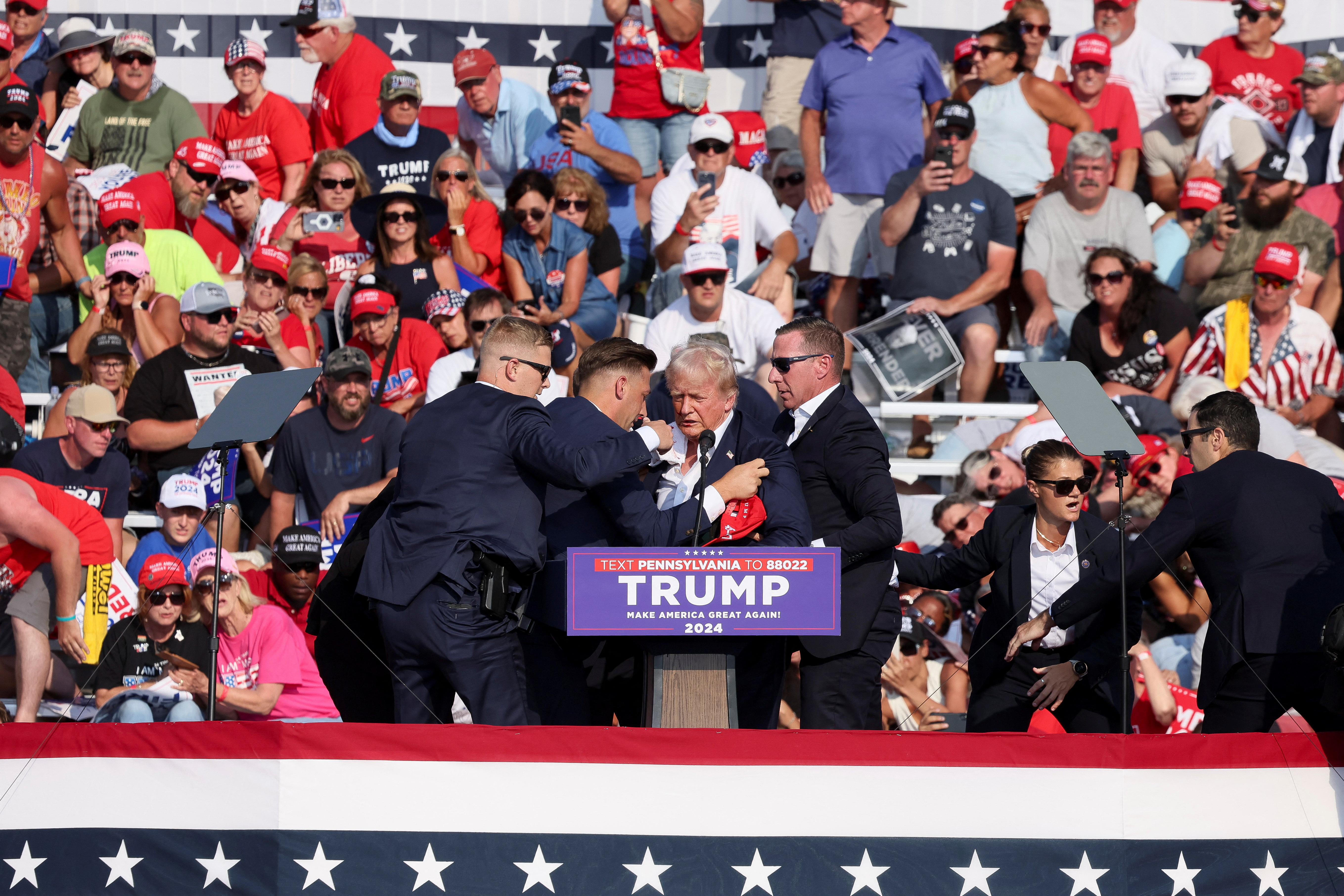 FILE PHOTO: Republican presidential candidate Donald Trump holds a campaign rally in Butler