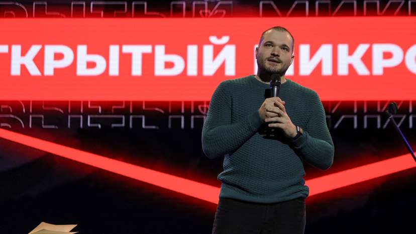Stand-up comic Ivan Garkushko performs in Moscow