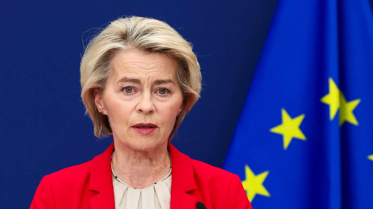 EU's Ursula von der Leyen and Kaja Kallas hold a press point on 18th package of sanctions against Russia