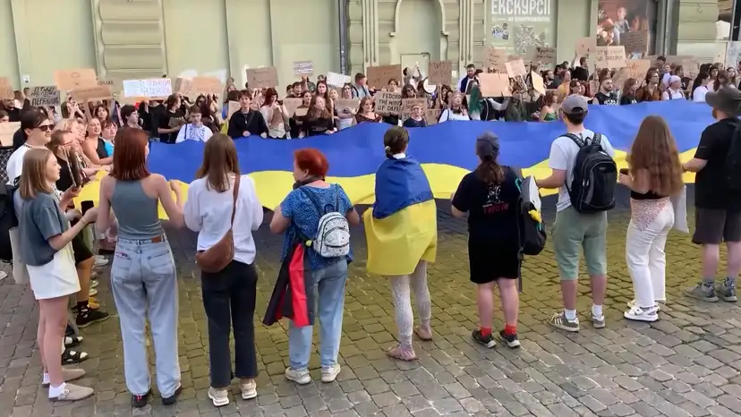 Ukraine protests erupt over Fedorov dismissal as pressure mounts on Zelensky