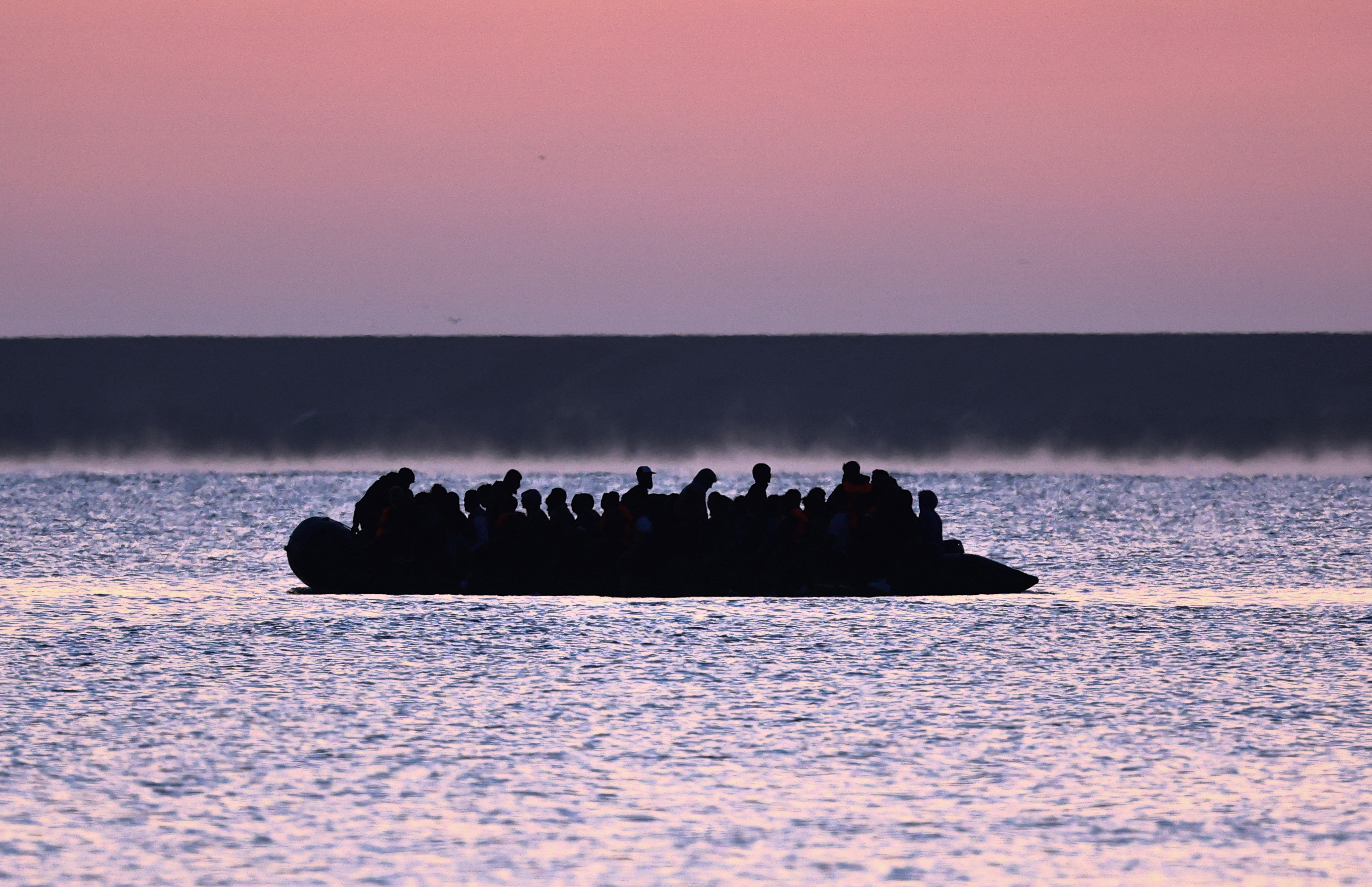Migrants leave French coast in dinghies as UK, France tighten asylum rules