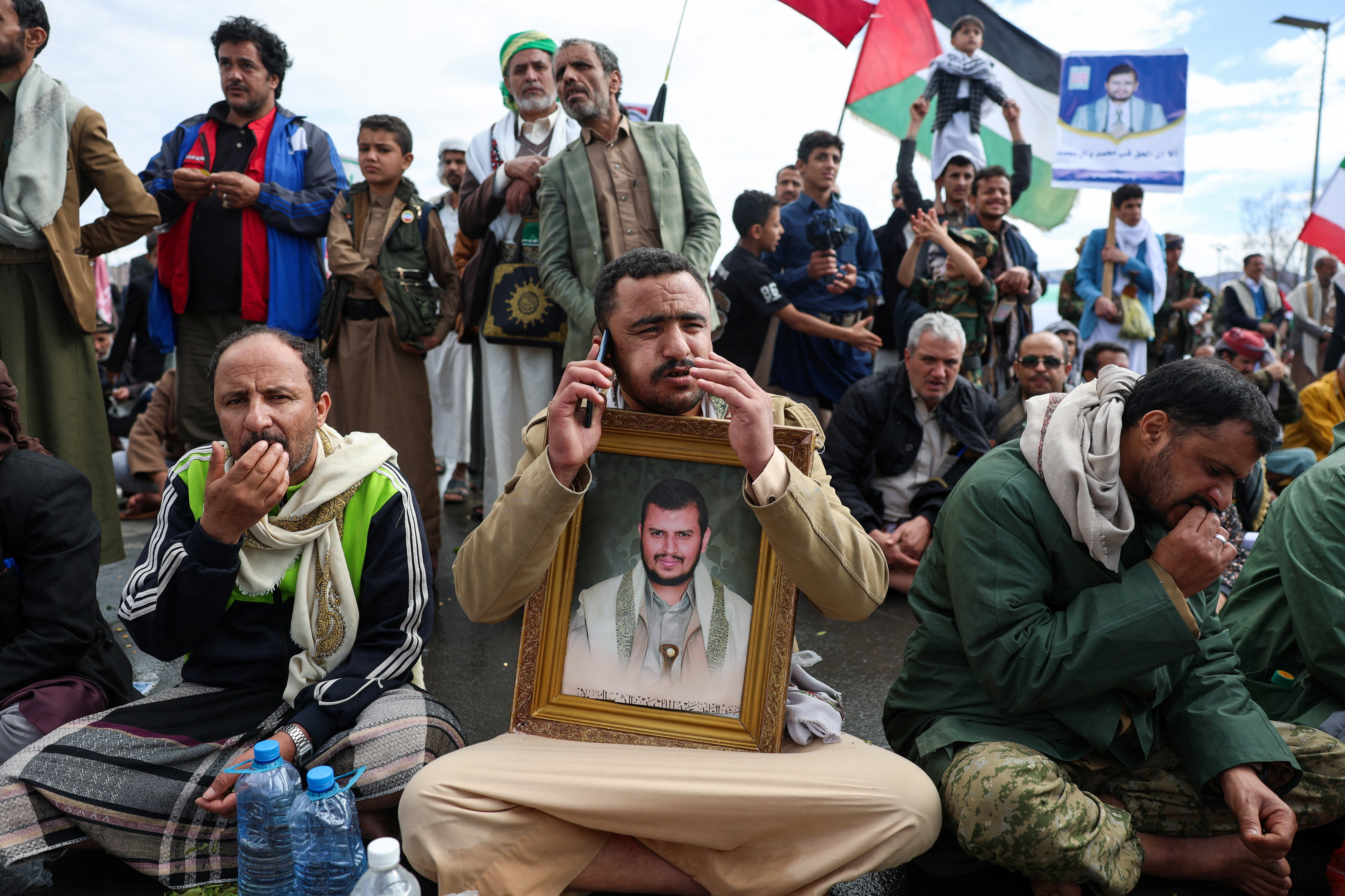 Houthi supporters demonstrate in solidarity with Iran, in Sanaa