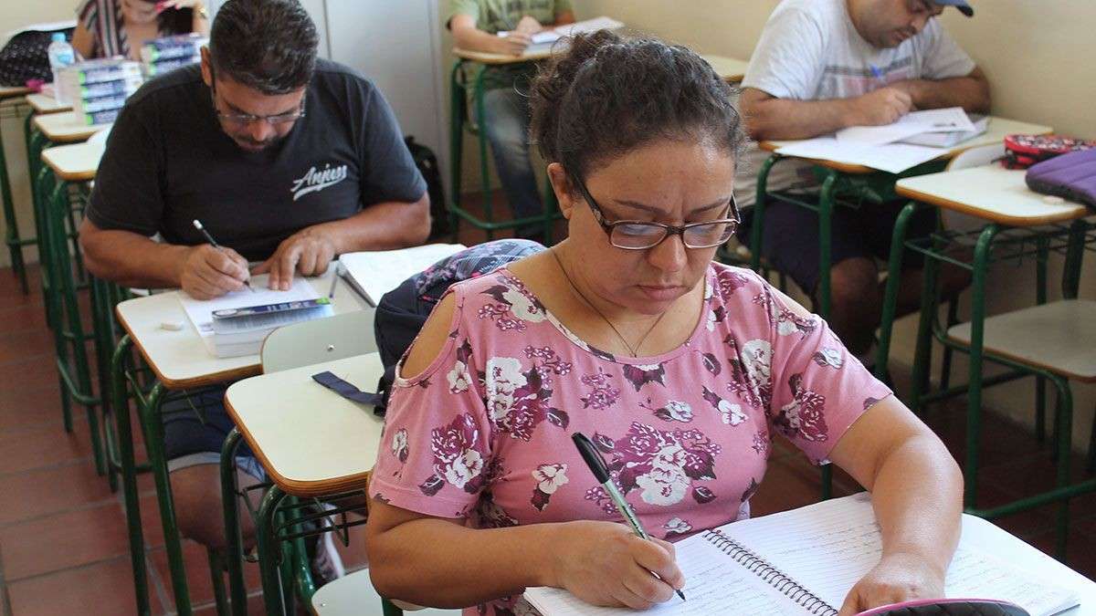 Curso para educação de adultuos no estado do Paraná