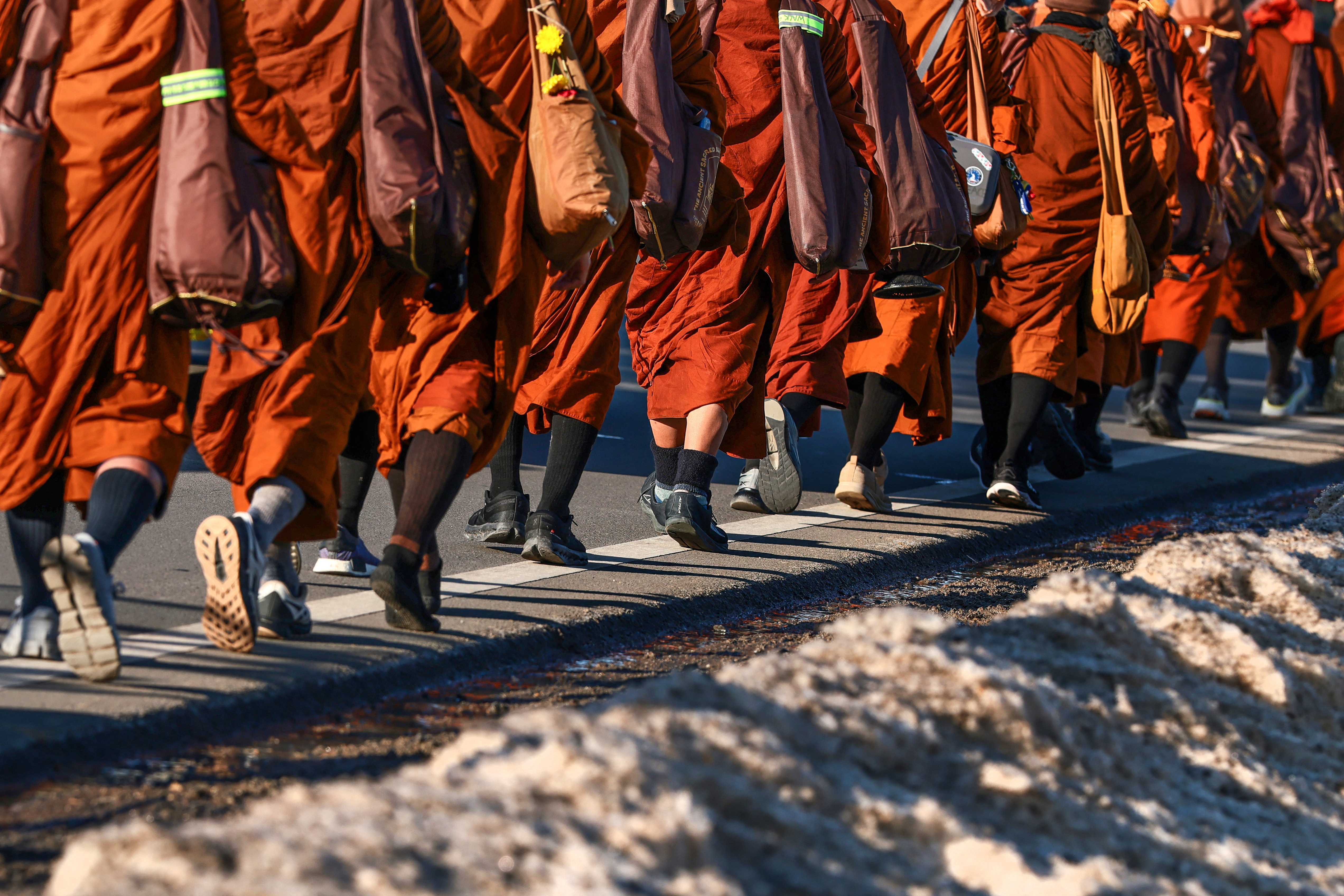 Buddhist monks' ‘Walk for Peace’ from Texas to Washington