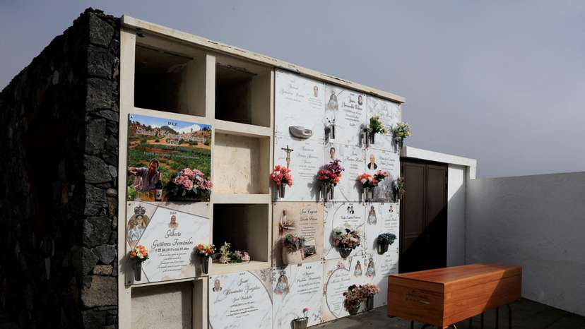 The coffin of a migrant girl, who was on a boat that capsized as it neared La Restinga harbor on the island of El Hierro, sits before its entombment in El Pinar
