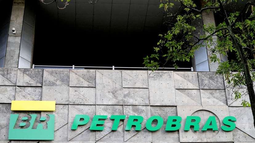 FILE PHOTO: A logo of Brazil's state-run Petrobras oil company is seen at their headquarters in Rio de Janeiro