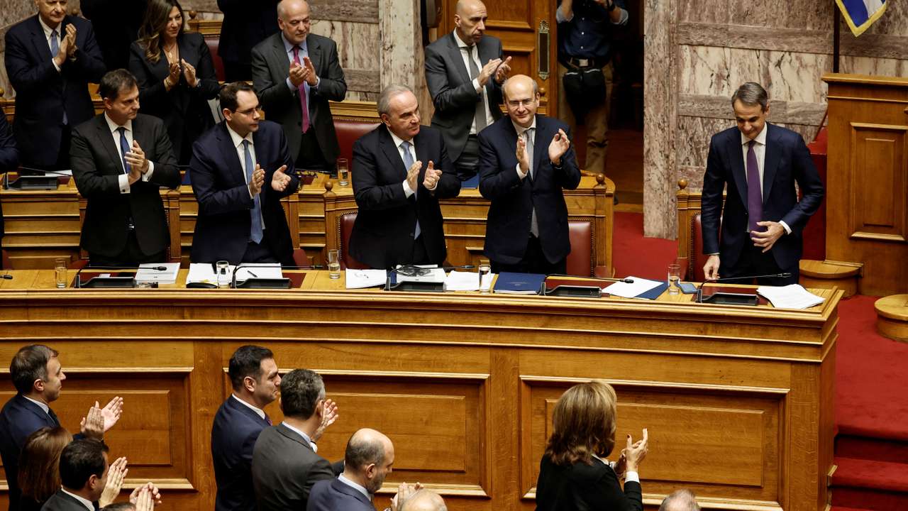 Greek parliament votes on 2024 budget