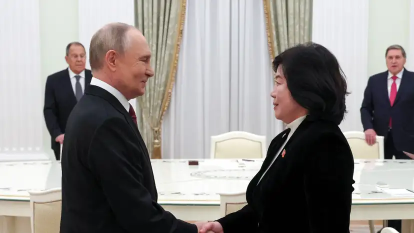 Russian President Putin and North Korean Foreign Minister Choe meet in Moscow