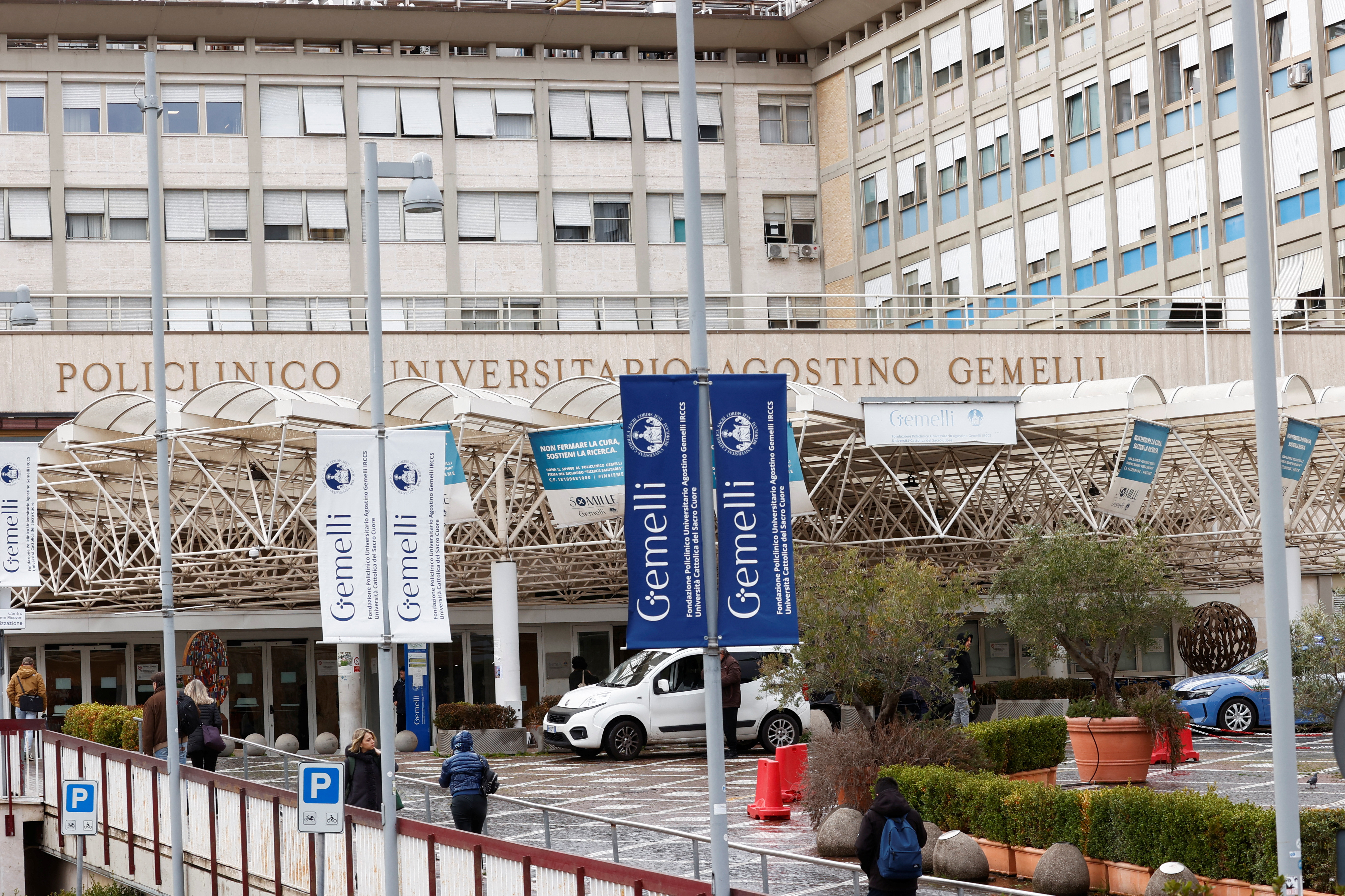 Pope hospitalised for bronchitis treatment in Rome