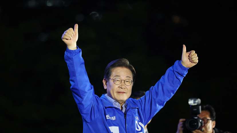 Presidential candidates attend their election campaign rallies