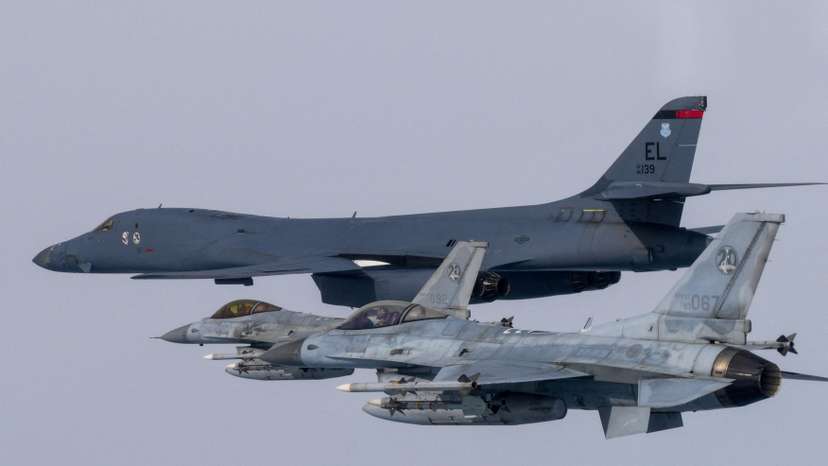 U.S. and South Korea conduct combined air drill with B-1B bomber