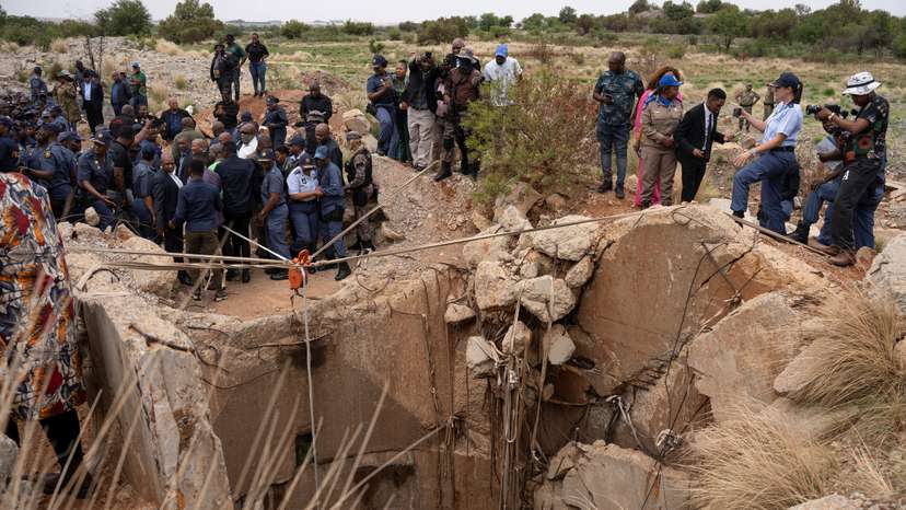 South African police in standoff with hundreds of illegal miners in disused shaft